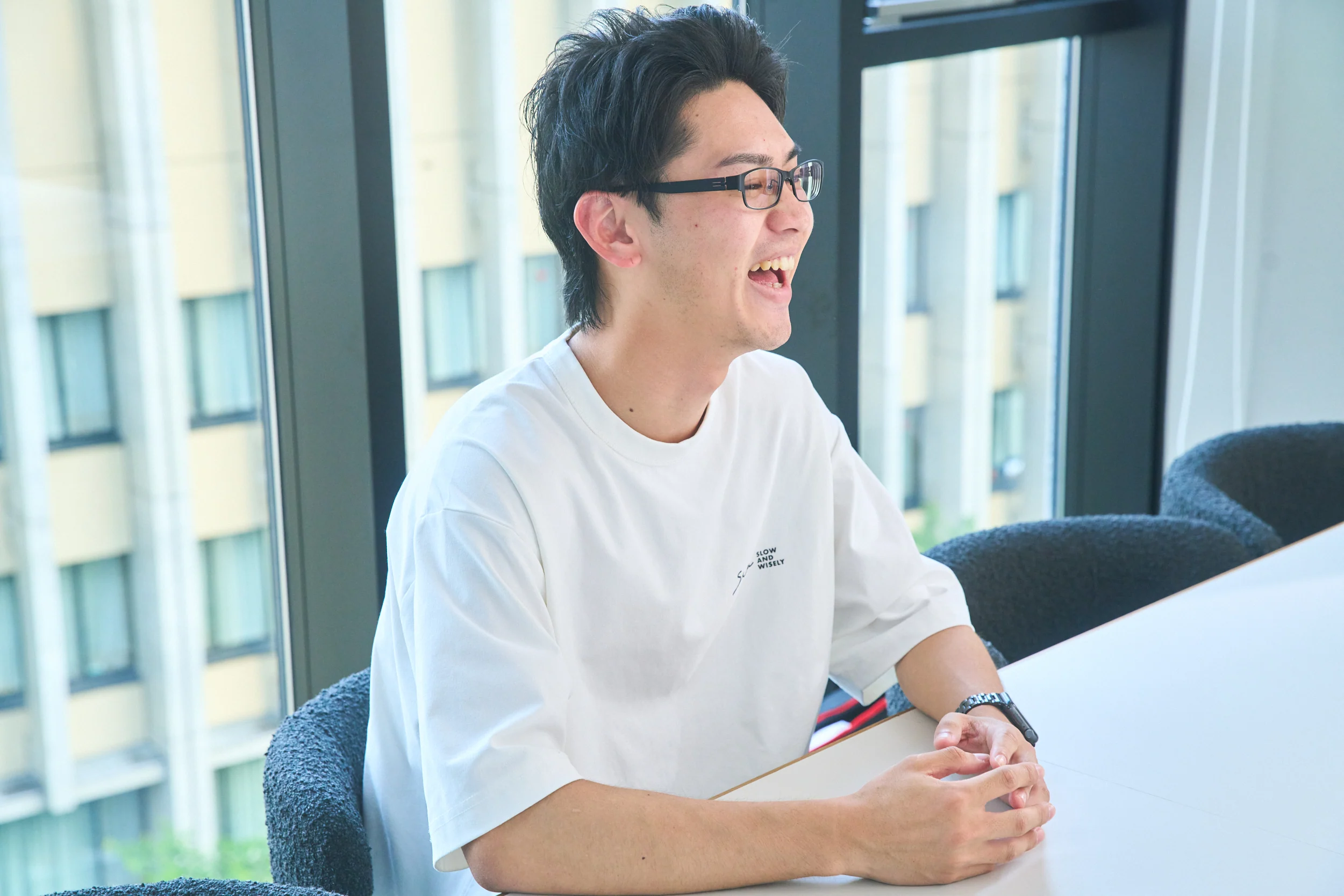 これからの挑戦について笑顔で語る鈴木貴登