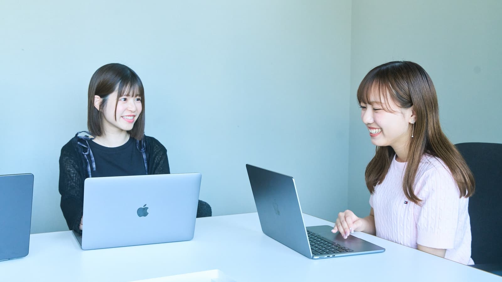 動画編集スタッフの募集職種イメージ